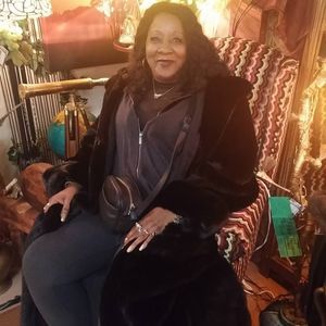 Meet your Posher, Debra